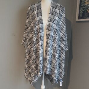 🆕️ Plaid Shawl NWT Old Navy OSFM